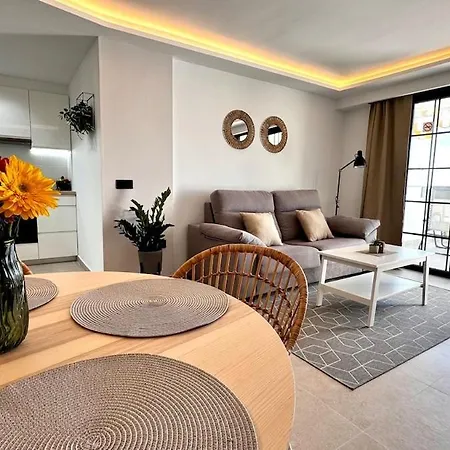 Royal Diamantes Ii With Ocean View * Los Cristianos (Tenerife)